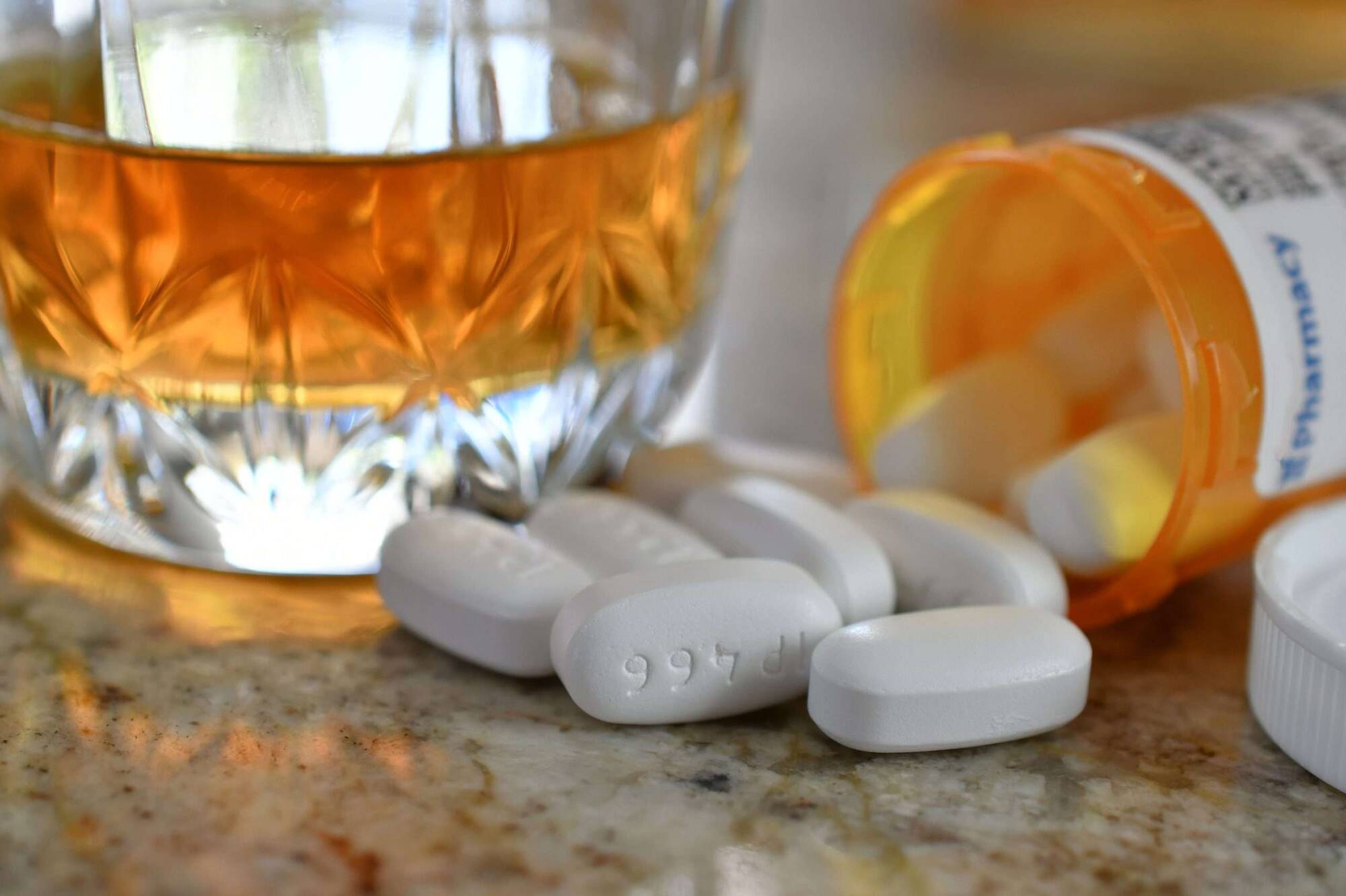 Dangers of Mixing Alcohol & Muscle Relaxers